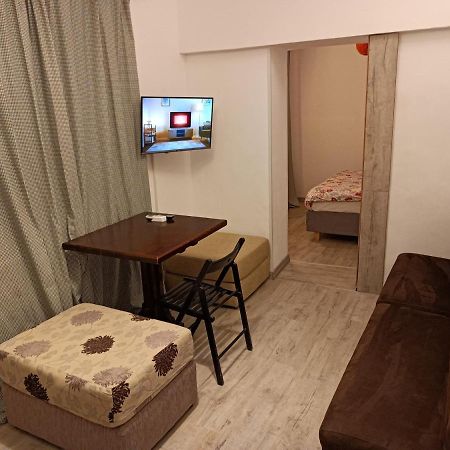 Lux Apartament In The Bubble Of Piata Romana Bucharest Exterior photo