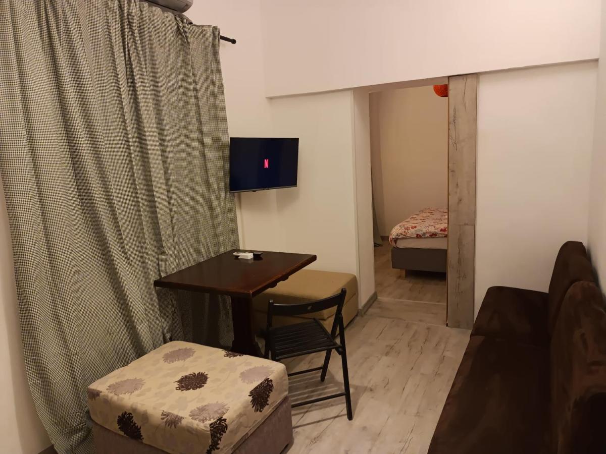 Lux Apartament In The Bubble Of Piata Romana Bucharest Exterior photo